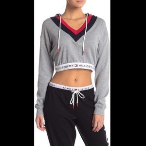 New Tommy Hilfiger Grey Top